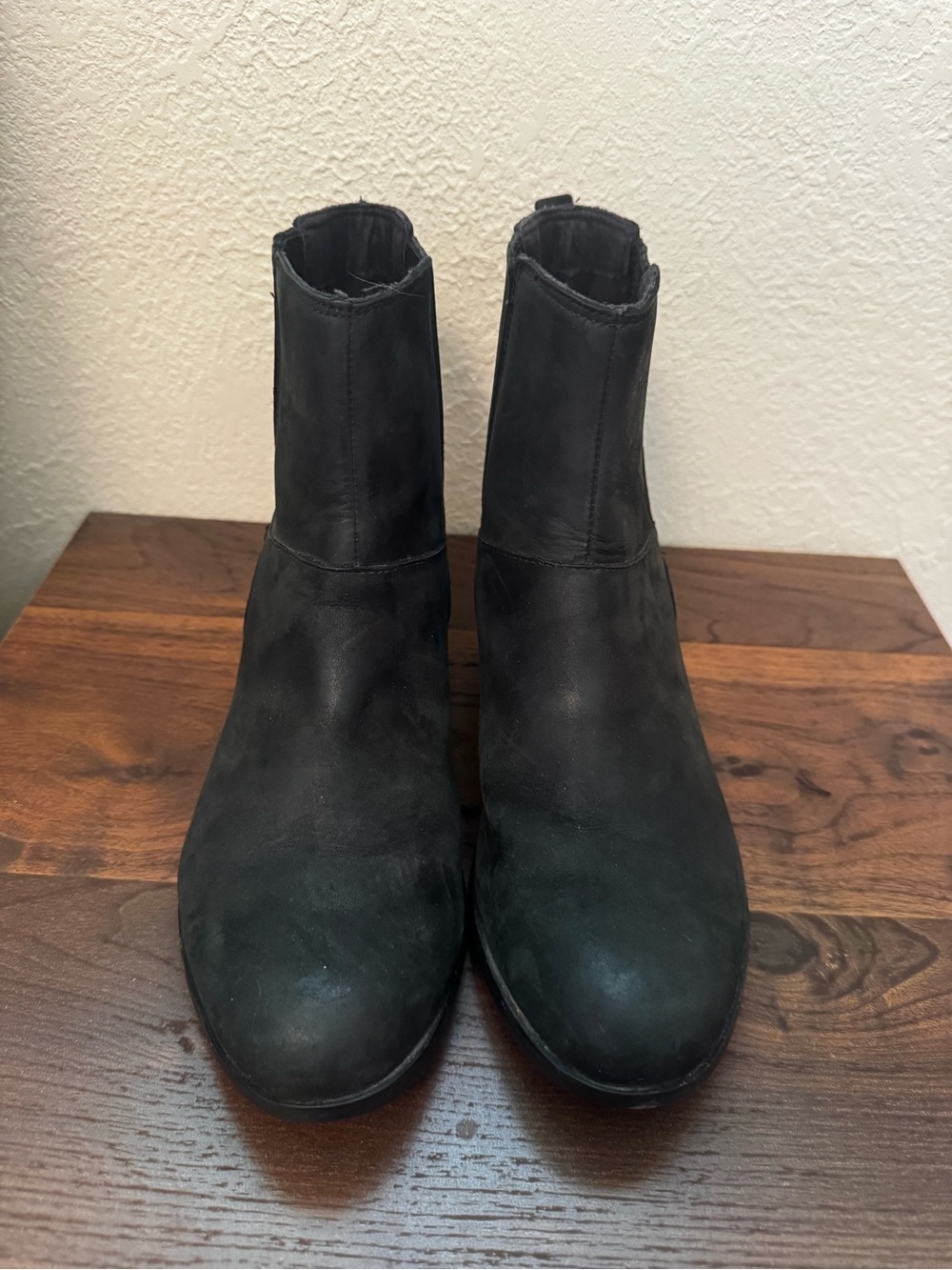 Sorel Chelsea Boot Women's Black Leather Ankle Booties